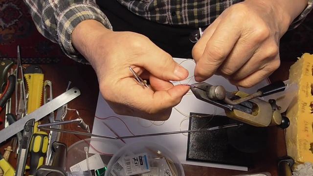 Жёлтая рифлённая резина с люрексом на хариуса смотреть онлайн