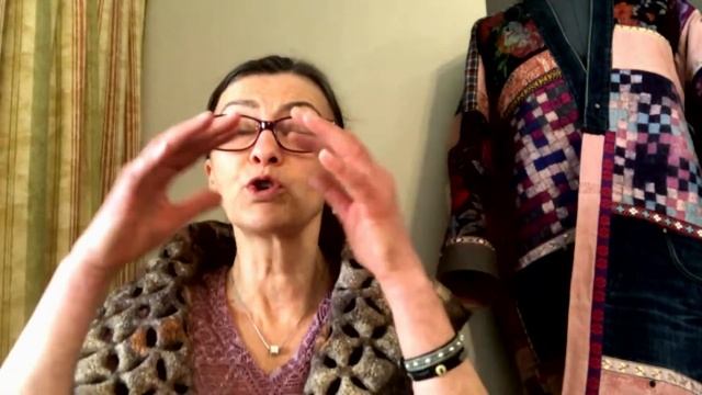 Эмилией Пономарёв и Яна Петрик «Роз много не бывает» смотреть онлайн