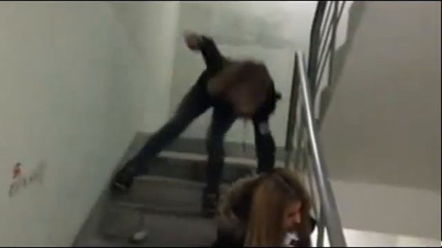 пьяная девочка drunk girl Funny прикол смотреть онлайн