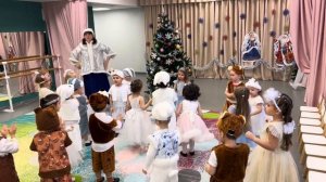 «Малыши-карандаши» танец в ясельной группе