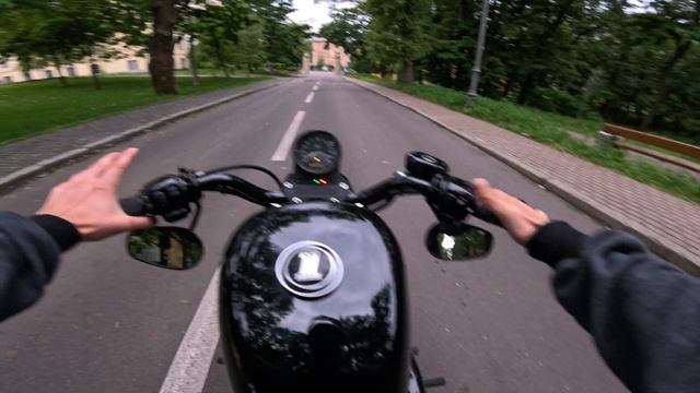 Harley-Davidson Sportster 883 / Харлік для всіх смотреть онлайн