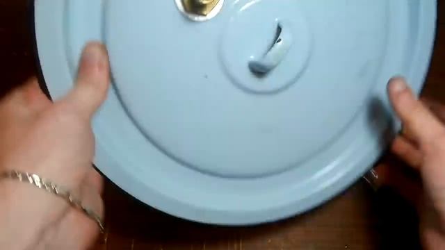 ШИКАРНАЯ САМОДЕЛКА ИЗ ОБЫЧНОЙ КАСТРЮЛИ! ПРИГОДИТСЯ ДОМА! смотреть онлайн