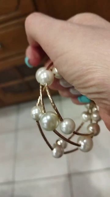 браслет на мемори проволоке из жемчуга шел.. фурнитура смотреть онлайн