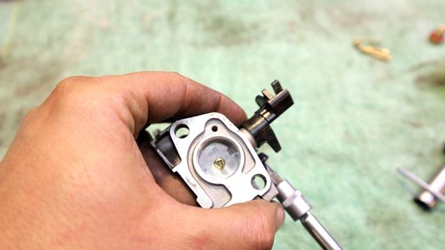 Как промыть карбюратор генератора и сделать регулиро? смотреть онлайн