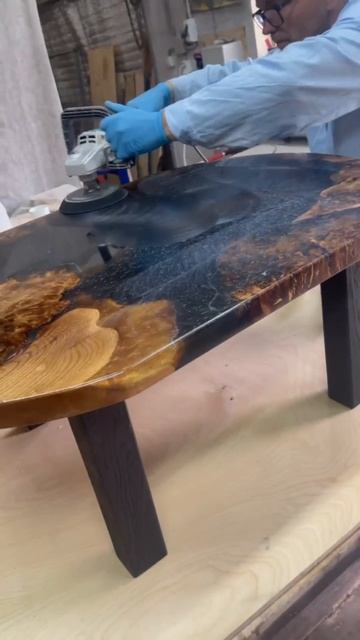 Кофейный столик из термо карагача