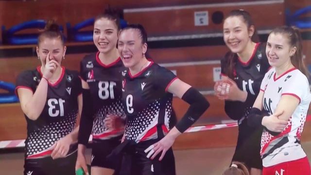 Волейболистка покорила серце судьи! Юлия Герасимова, Браво! 4k/ Ulia Gerasimova volleyball meme 202 смотреть онлайн