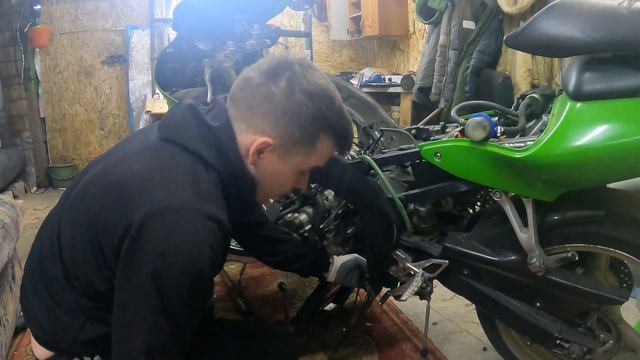 Сломал кпп на zx6r