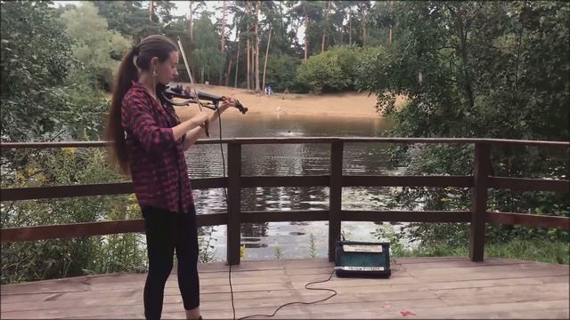 Скрипачка Нелли Букина (Электроскрипка) / KAZKA - Плакала. 2019 смотреть онлайн