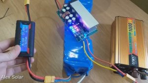 Инвертор 12-220  работает от аккумулятора электровелоси?