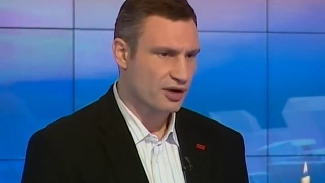 23 февраля 2014 Кличко встречался с погибшими милиционерами и демонстрантами смотреть онлайн