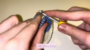 Медуза брелок крючком 🪼// Crochet jellyfish 🪼