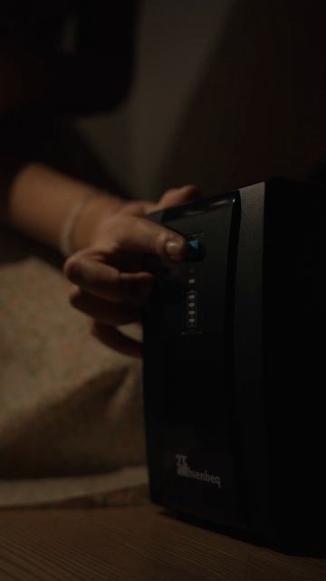 Hienbeq Line interactive ИБП 1 5КВА, 24В ; 220V,50Гц