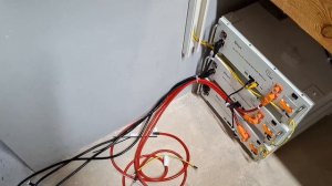 Монтаж Deye 20k 48V 3 фазы гибридный инвертор  + АКБ / потребл