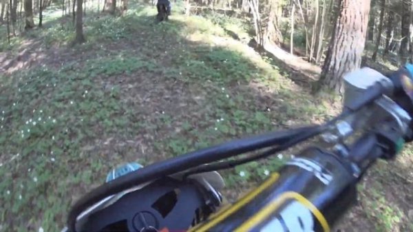 Жесткая покатушка по грязи на питбайке Regulmoto seven 125e