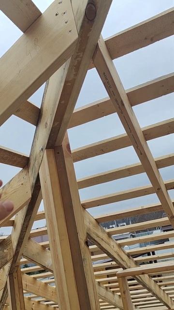 Добавка каркаса вальмовой крыши смотреть онлайн