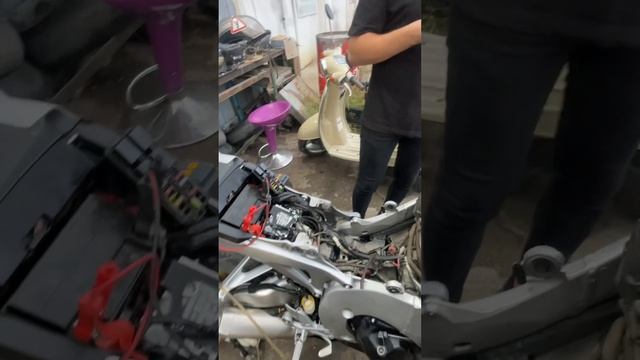 Прокачка  тормозов и блока АБС Honda Cbr 1000 RR