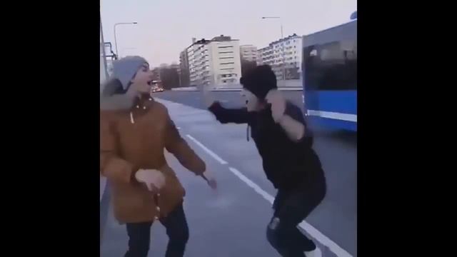УГАРНЫЕ ПРИКОЛЫ ДО СЛЕЗ 2017 смотреть онлайн