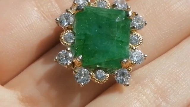 НЕВЕРОЯТНЫЙ ЯРКИЙ ПРИРОДНЫЙ ИЗУМРУД! ЦЕНА 14 000 РУБ! ОБР