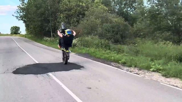 Купил новый мопед! Стант по селу на Kews Nb300!