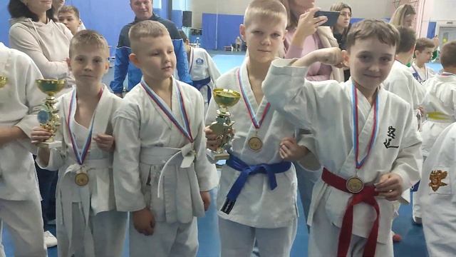 Разыграли Игровую приставку на соревнованиях по Руко?