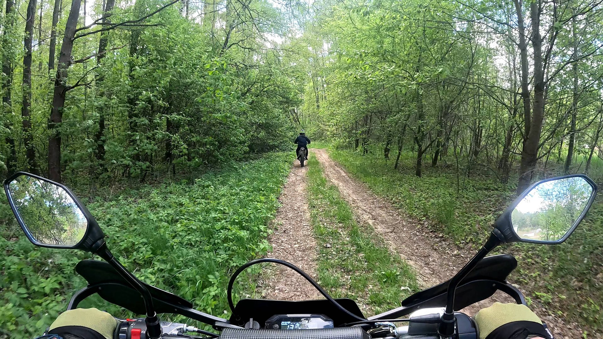 ⭕POV БУДНИ МОТОЦИКЛА ПОЕХАЛИ В ЛЕС НАШЛИ НЕИЗВЕСТНЫЕ ЗАХОРОНЕНИЯ ЗАБРОШЕННАЯ ДЕРЕВНЯ✅