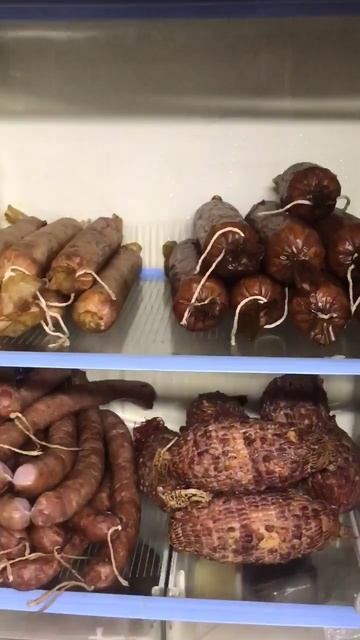 Что может быть лучше мясной колбасы?) #shorts #копчение #та смотреть онлайн
