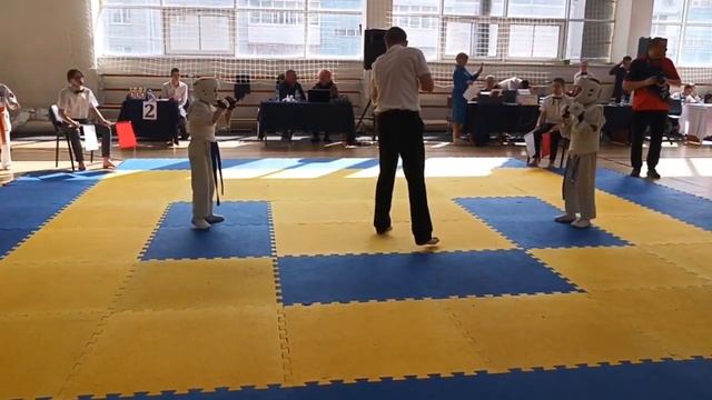 Первенство г Барнаула по Каратэ Киокушин (Кумитэ) 1йбо? смотреть онлайн