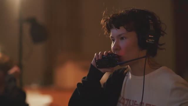 Бэкстейдж со съемок студентов смотреть онлайн