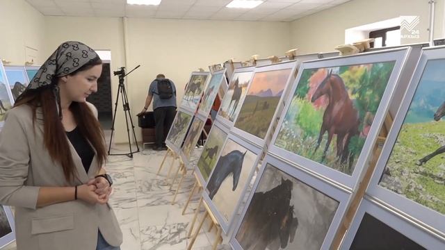 Фотовыставка «Карачаевская порода лошадей» открылась в СКГА смотреть онлайн