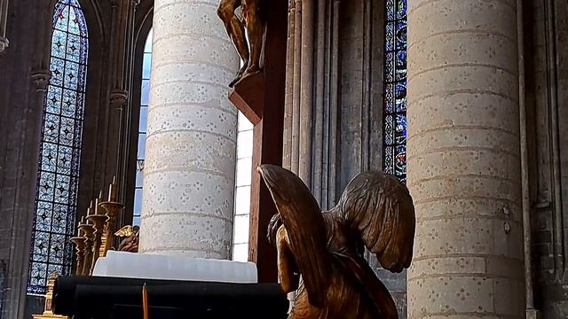 Руанский собор поражает своей красотой и величием / Rouen Cathedral - a masterpiece of Normandy смотреть онлайн