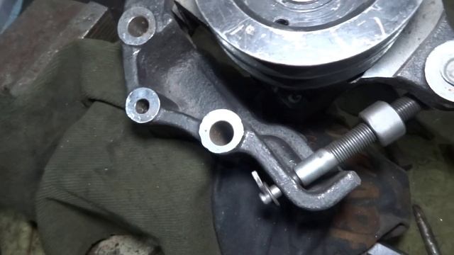 Насос ГУР от КамАЗа на УРАЛ 6563. смотреть онлайн