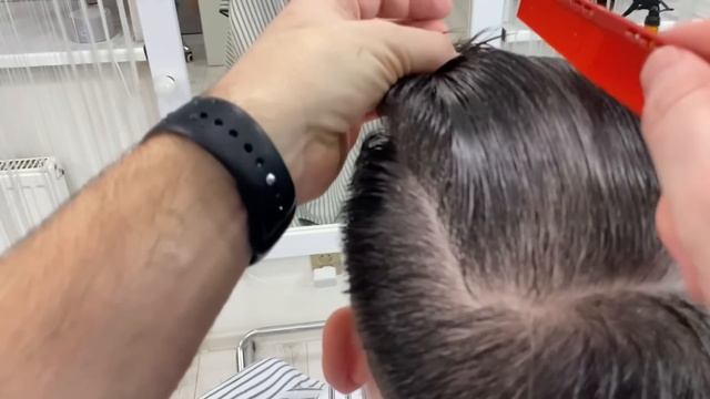 Мужская стрижка машинкой с переходом легко