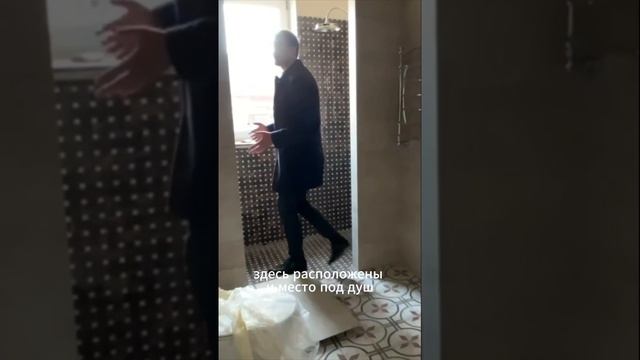 Хозяйская спальня, она уже с обоями