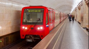 81-740.4 «Русич» №0221 в тематическом окрасе "80 лет Великой Победе" станция Семёновская