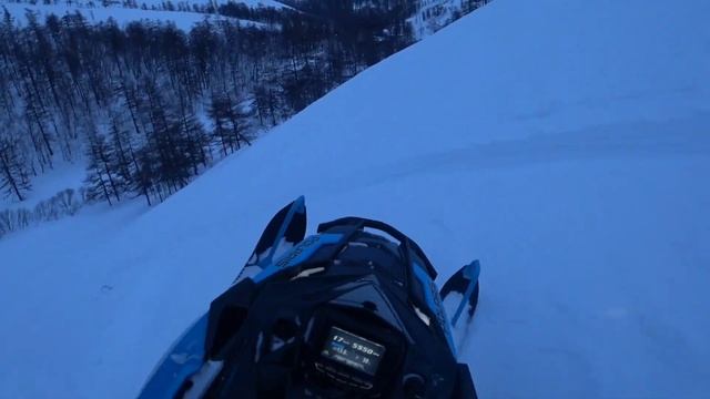 Тестируем гусеницу Composit M700 на горных снегоходах в руч?