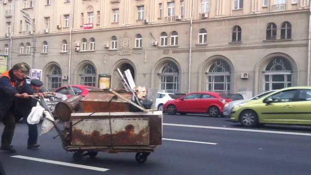 Прикол - гастарбайтеры металл сдают на садовом смотреть онлайн