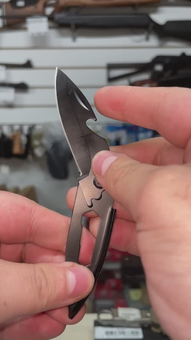 Набор для выживания из 9 предметов в пластиковом боксе