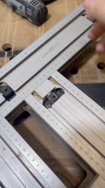 Трудности монтажа 36. Фрезерование массива пазов с оди? смотреть онлайн