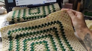 Топ крючком бабушкин квадрат