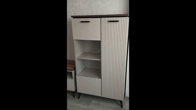 Распаковка — Шкаф с витриной Anrex Vinati смотреть онлайн