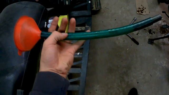 Замена масла в мотоцикле Racer Rc300 смотреть онлайн