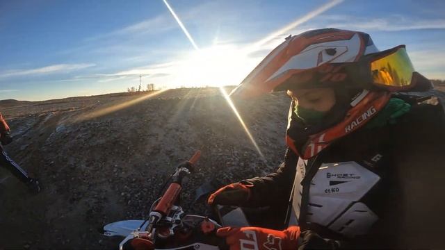 ПОКАТУШКА ТОЛПОЙ ПО ЛЕДЯНОМУ ЛЕСУ НА ПИТБАЙКАХ /STUNT/ENDUR