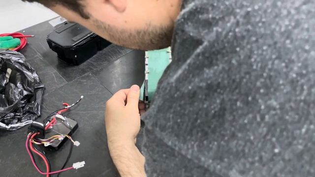 Сделал BiG батарею для Ninebot Max G30 Lp своими руками почти БЕ