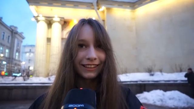 ВЕСЁЛЫЙ ОПРОС ДЕВУШЕК! часть 4 #интервью #юмор #приколы #опрос #мнение #опыт #отношения #красивая смотреть онлайн