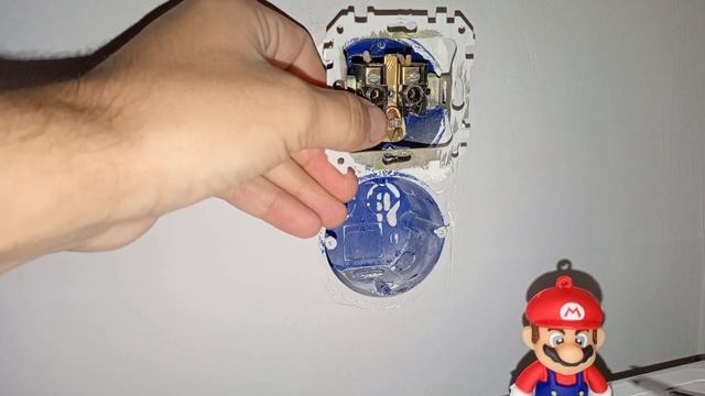 самая подробная установка розеток