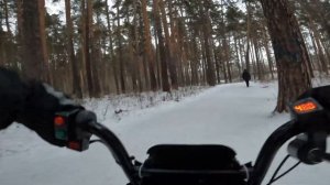 Зимний дрифт на электроснегокате