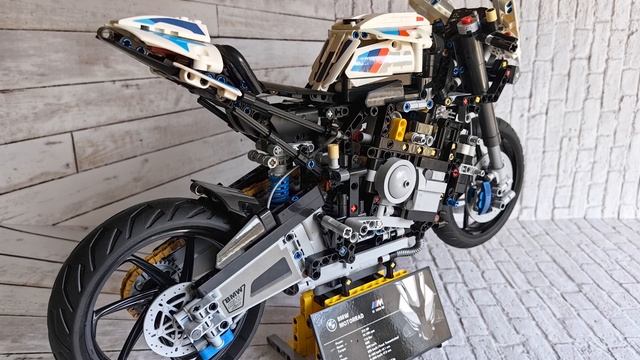 Аналог конструктора LEGO Technic - BMW M1000RR
