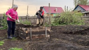 СЕЛЬСКАЯ ЖИЗНЬ! ДЕТИ помогают. Подготовка огорода к посадке