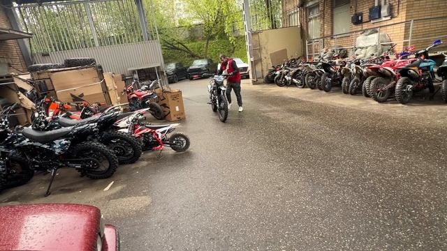 Наша двухколесная конница готова к отправке Май 2025 смотреть онлайн