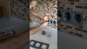 Монтаж розетки Switch and Socket